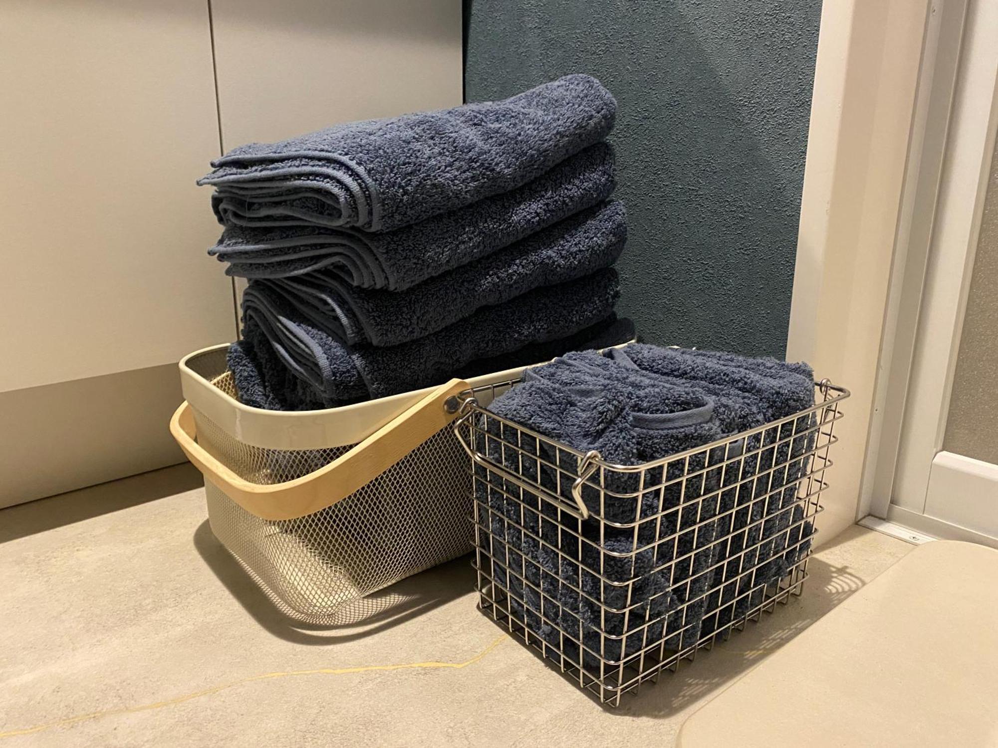 青い家広尾 Hotell Tokyo prefektur Exteriör bild